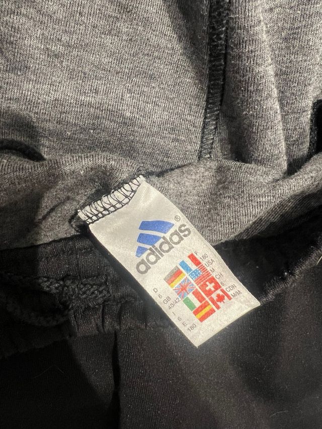 Pantalón Adidas Negro y Rojo