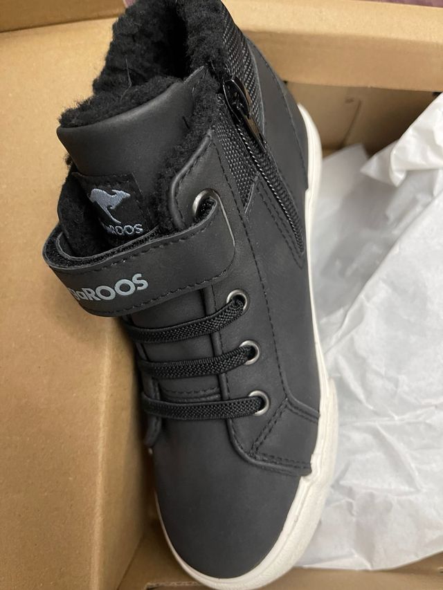 Zapatos KangaRoos niño negros