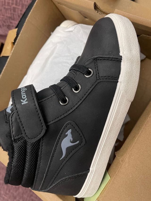 Zapatos KangaRoos niño negros