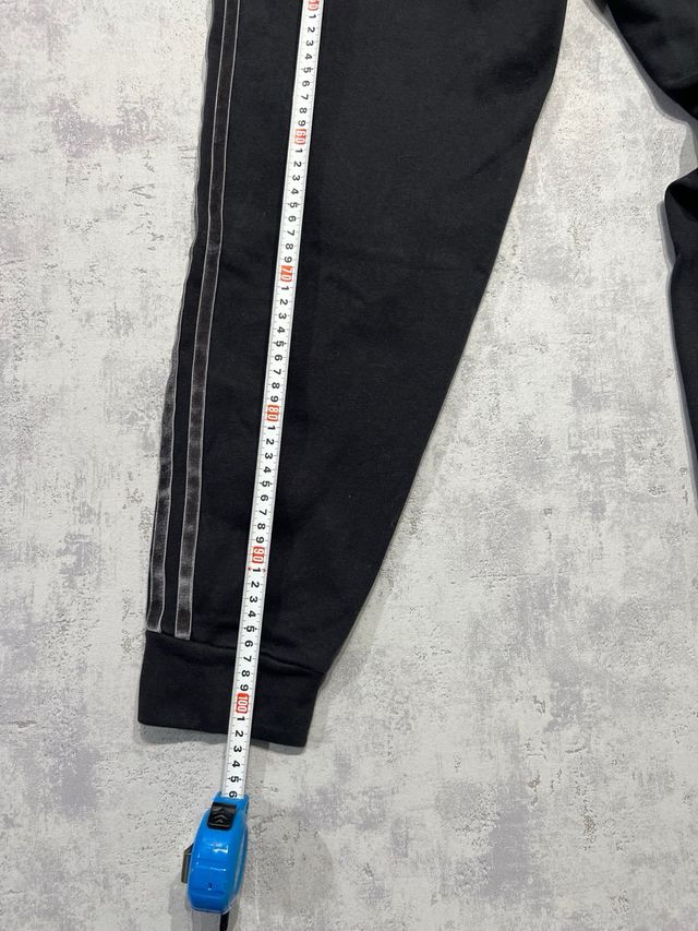 Pantalón Adidas Negro