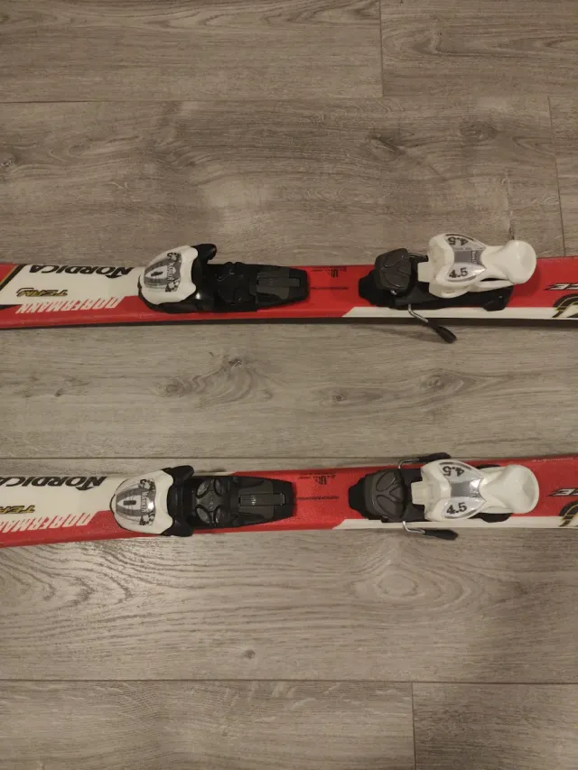 Esquís Nórdica Niño 104 cm