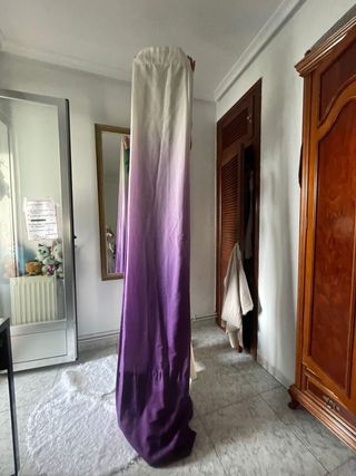 Cortinas moradas degradadas