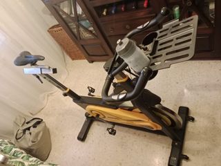 Cinta de Correr Plegable Horizon y bicicleta estat