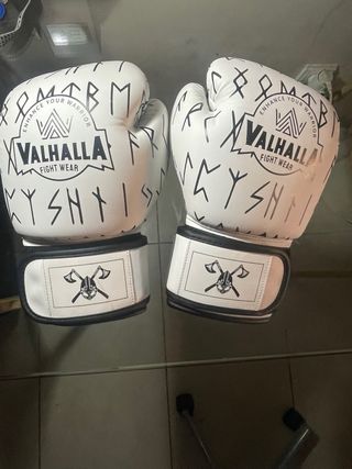 Guantes de boxeo Valhalla con runas de 12 oz