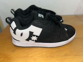 Zapatos DC Court Graffik Negros y Blancos