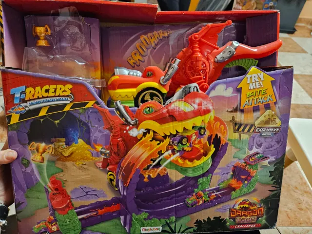 Juguete T-Racers Dragon Loop Challenge