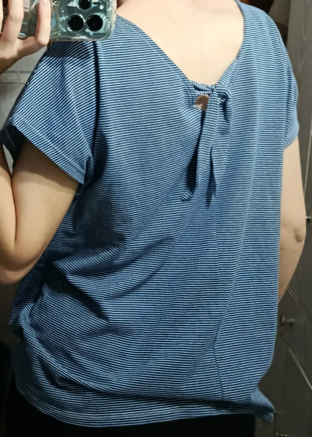 Camiseta marinera a rayas azul y blanco