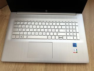 Portátil HP 17" i7 Impecable - Tecla Shift no va
