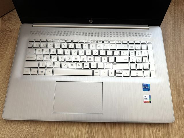 Portátil HP 17" i7 Impecable - Tecla Shift no va