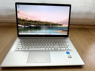 Portátil HP 17" i7 Impecable - Tecla Shift no va