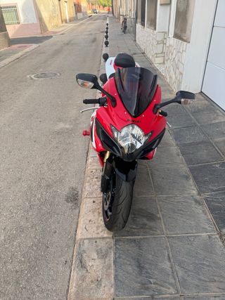 Suzuki GSXR 600