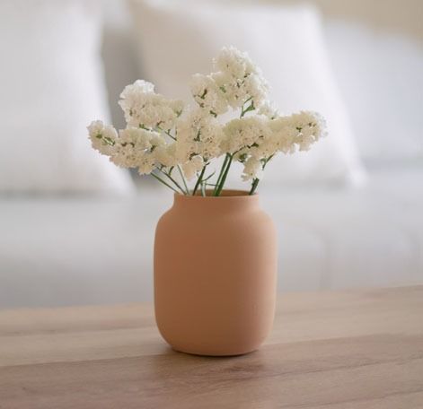 Jarrón minimalista bege