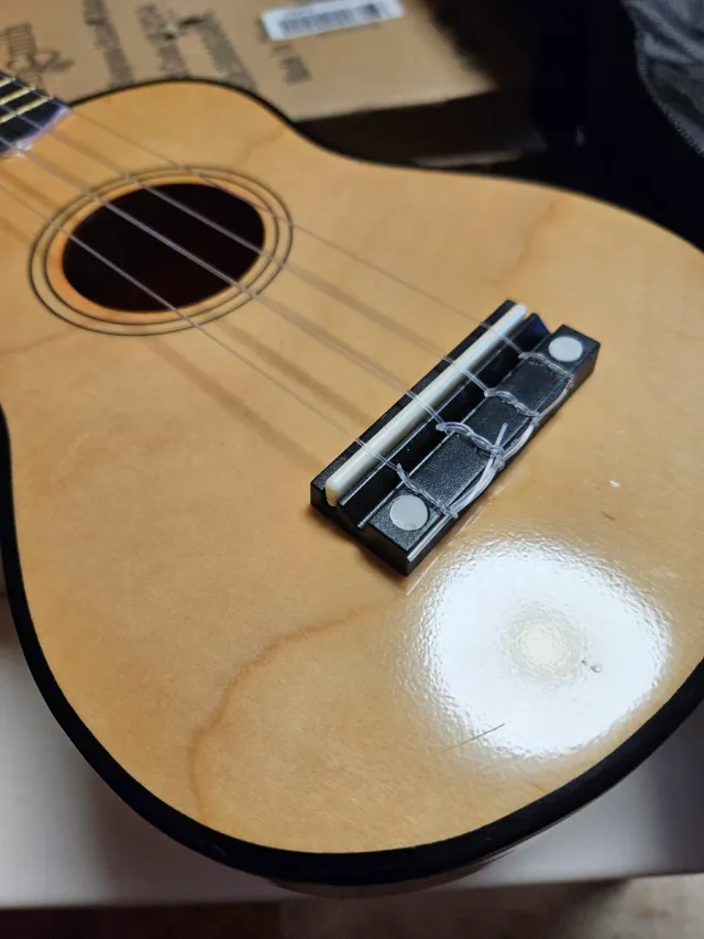 Ukelele Martin Smith con guía