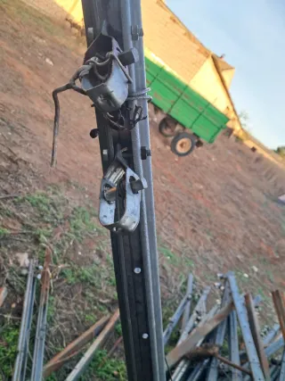 Postes para emparrado