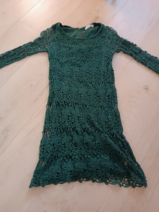 Vestido verde encaje Pull&Bear