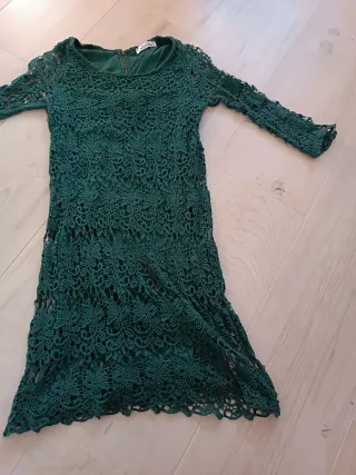 Vestido verde encaje Pull&Bear