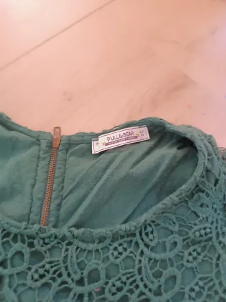 Vestido verde encaje Pull&Bear
