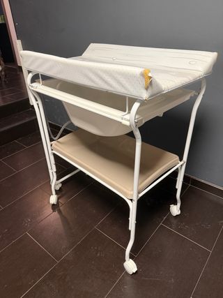 Bañera y cambiador para bebé