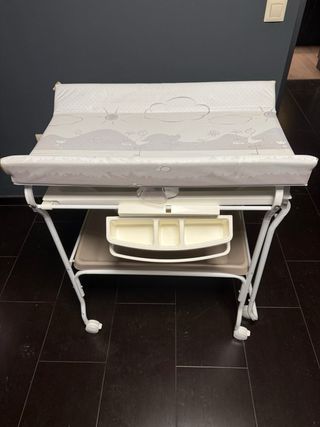 Bañera y cambiador para bebé