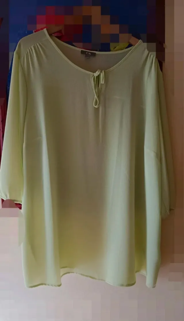 Blusa C&A verde pistacho
