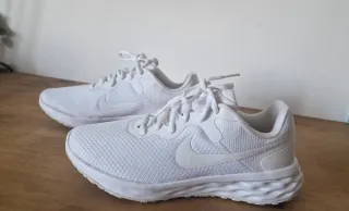 Nike Revolution 6 NN Zapatillas Running Blancas