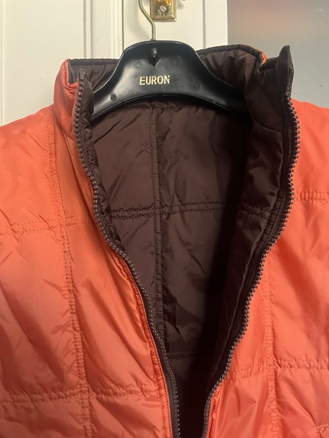 Colete reversível infantil laranja/marrom