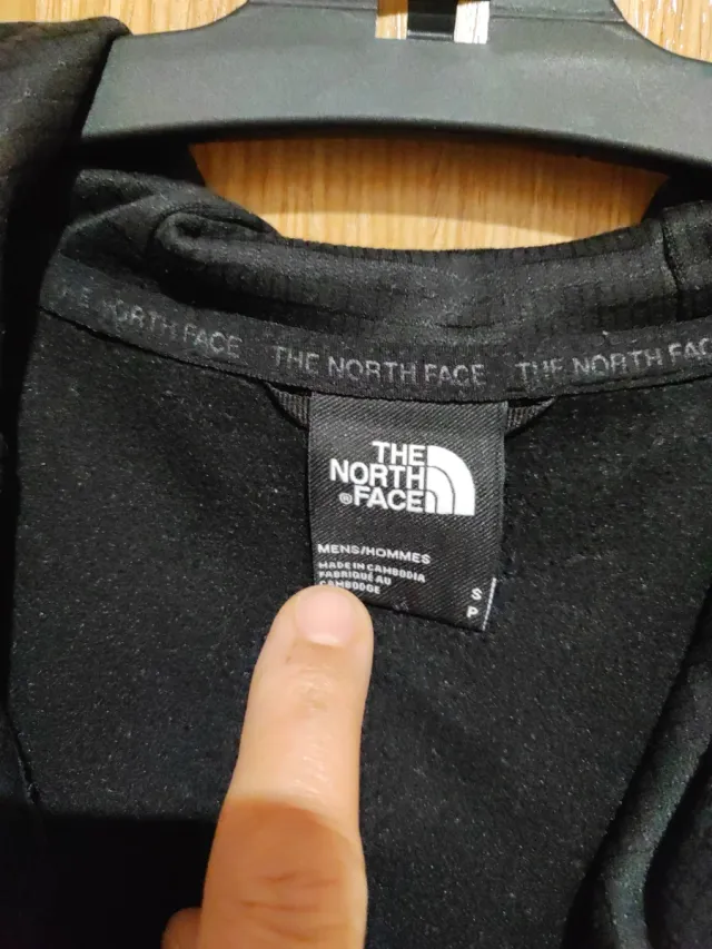 Chaqueta The North Face Negra con Capucha