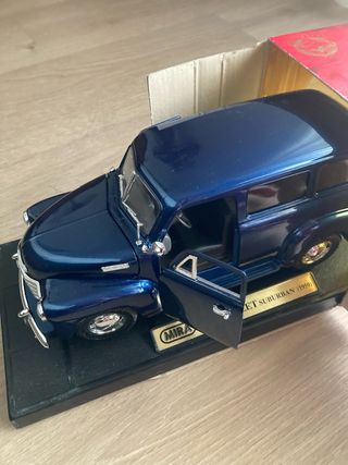 Coche MIRA Chevrolet Suburban (1950) Metal