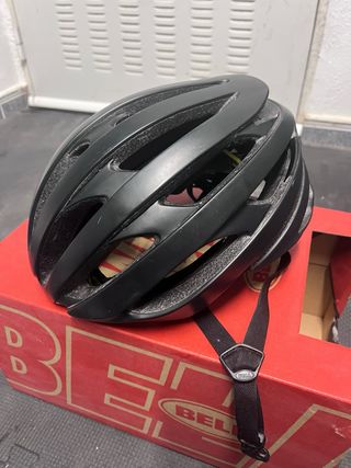 Casco Bell Stratus MIPS Talla M Negro