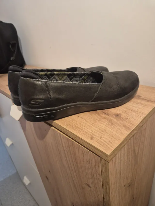 Zapatos Skechers Talla 39 Mujer  Usados 1 día