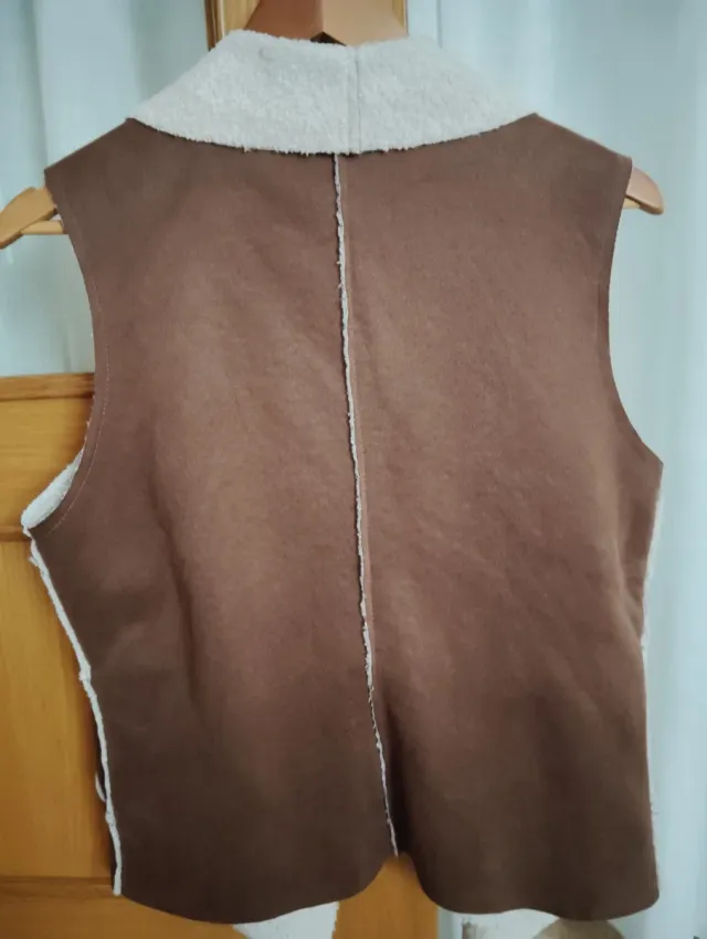 Chaleco doble faz mujer beige y marrón