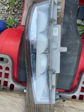 Luz Diurna Mercedes C W204 W2I2 zquierda