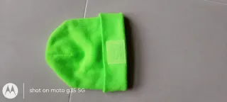 Cappello invernale verde neon