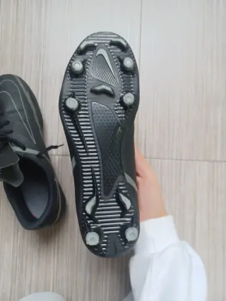 Botas de fútbol Nike Talla 40