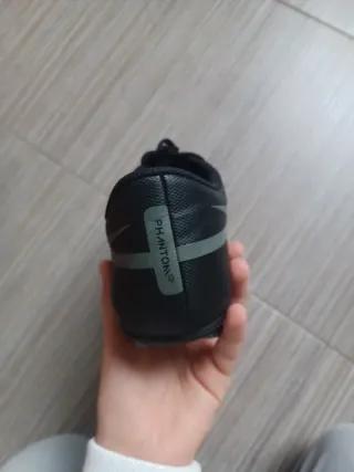 Botas de fútbol Nike Talla 40