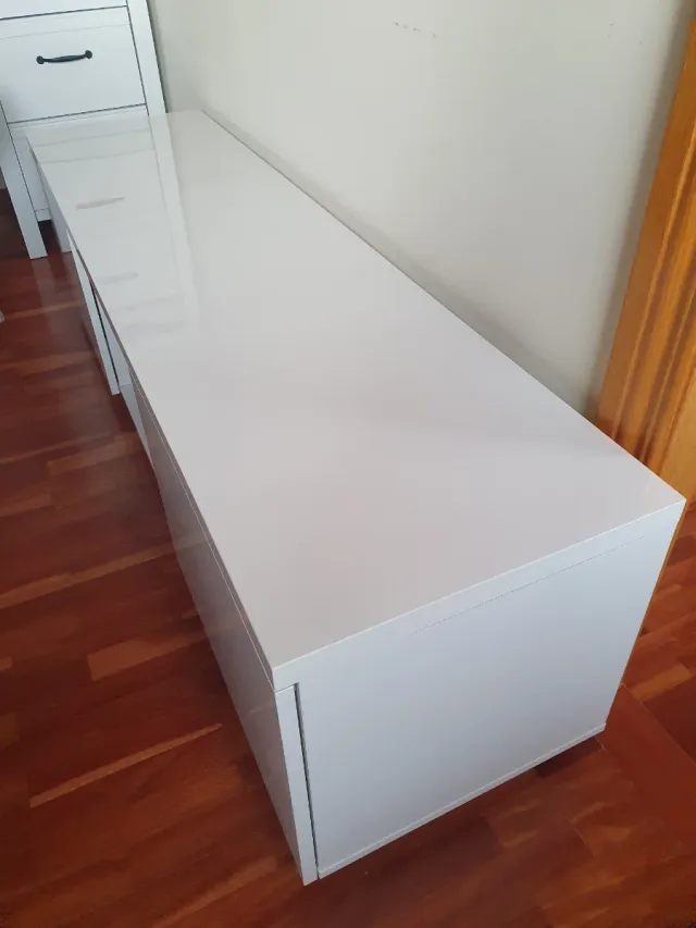 Mueble TV blanco