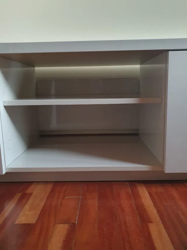 Mueble TV blanco