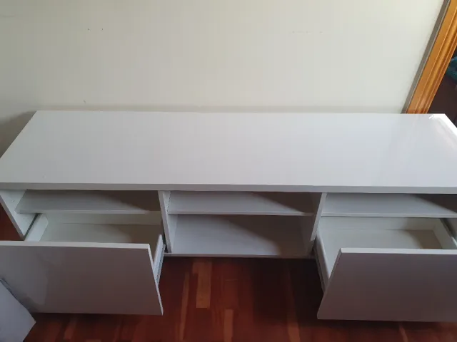 Mueble TV blanco
