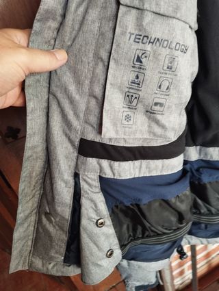 Anorak Nieve Gris y Blanco con Etiqueta