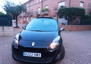 Renault Grand Scenic 2012
