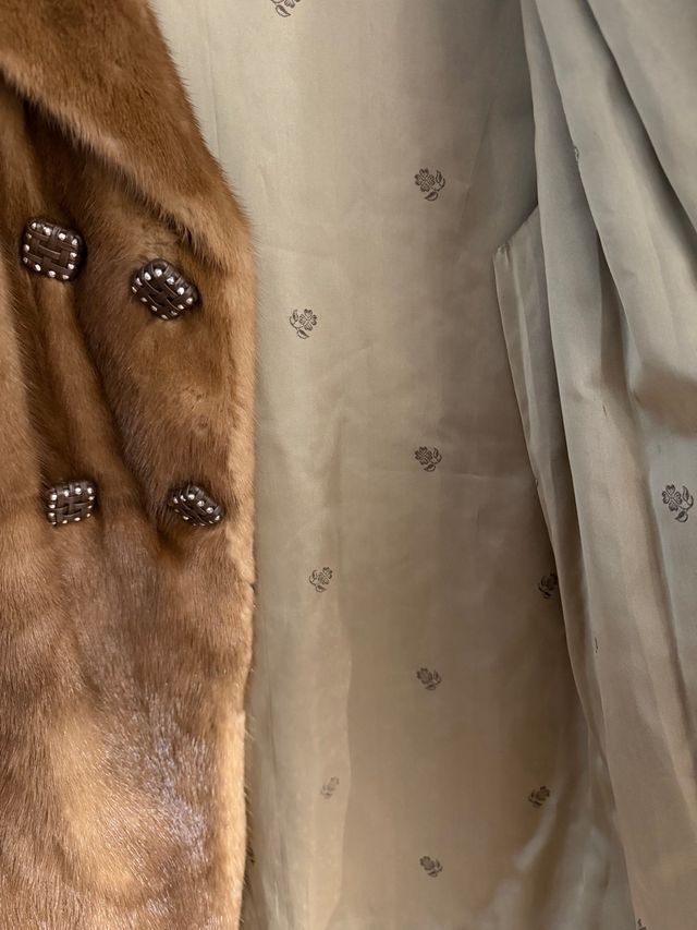 Giubbotto corto in pelliccia marrone