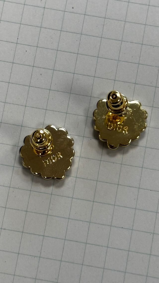 Pendientes Dior corazón rojo y perlas