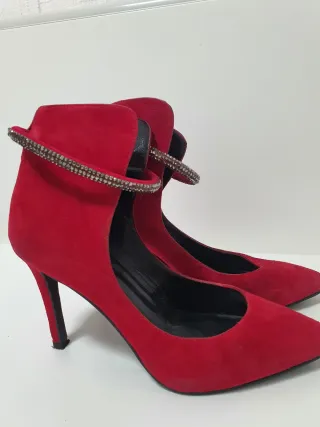 Zapatos Tacón Piel Ezzio Rojos