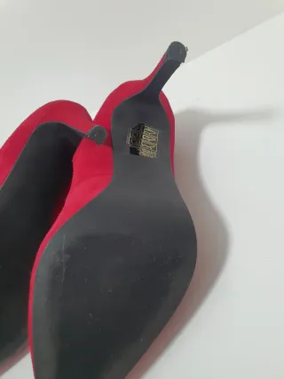 Zapatos Tacón Piel Ezzio Rojos