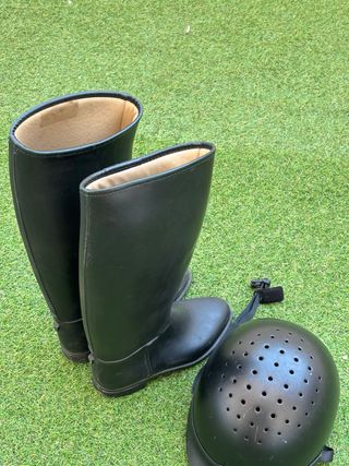 Casco y botas hípica T40