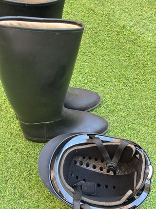 Casco y botas hípica T40