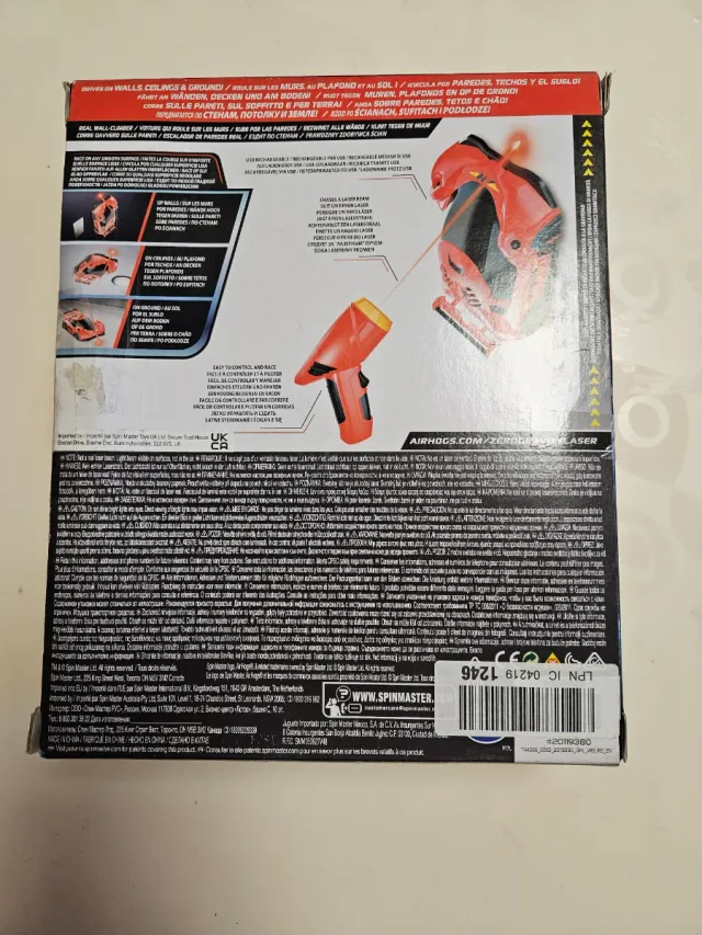 Coche teledirigido naranja