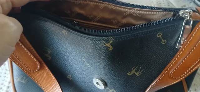 Bolso bandolera piel marrón y negro