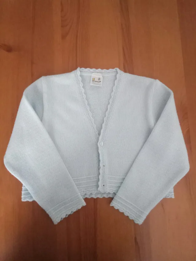 Rebeca bebé celeste