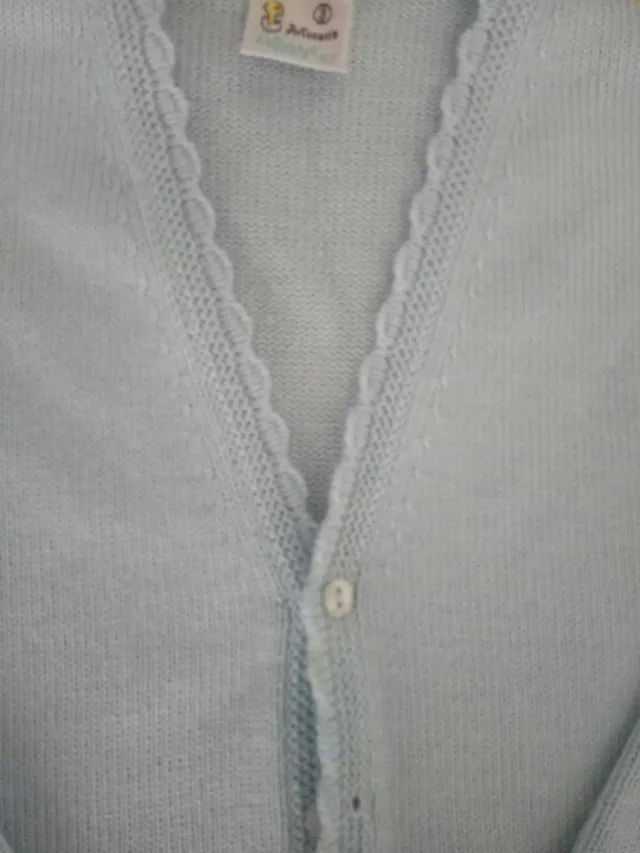 Rebeca bebé celeste